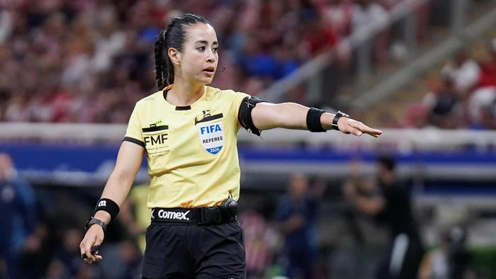 Polémica arbitral: Katia Itzel no marca penal y Cruz Azul elimina al Atlas